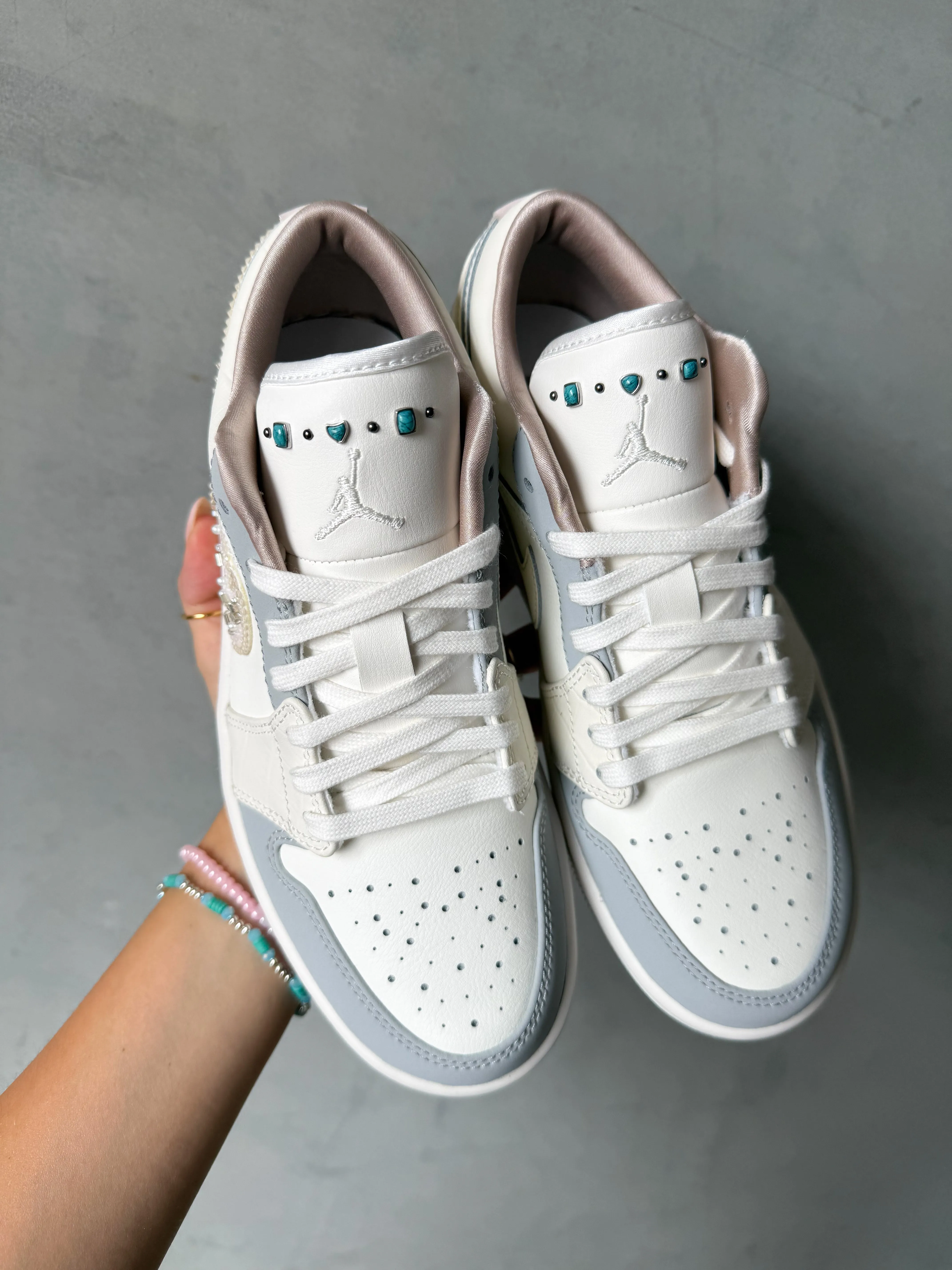 Sequin Special Edition Swarovski Womens Air Jordan 1 Low Shoes Adidas See Through Shoes