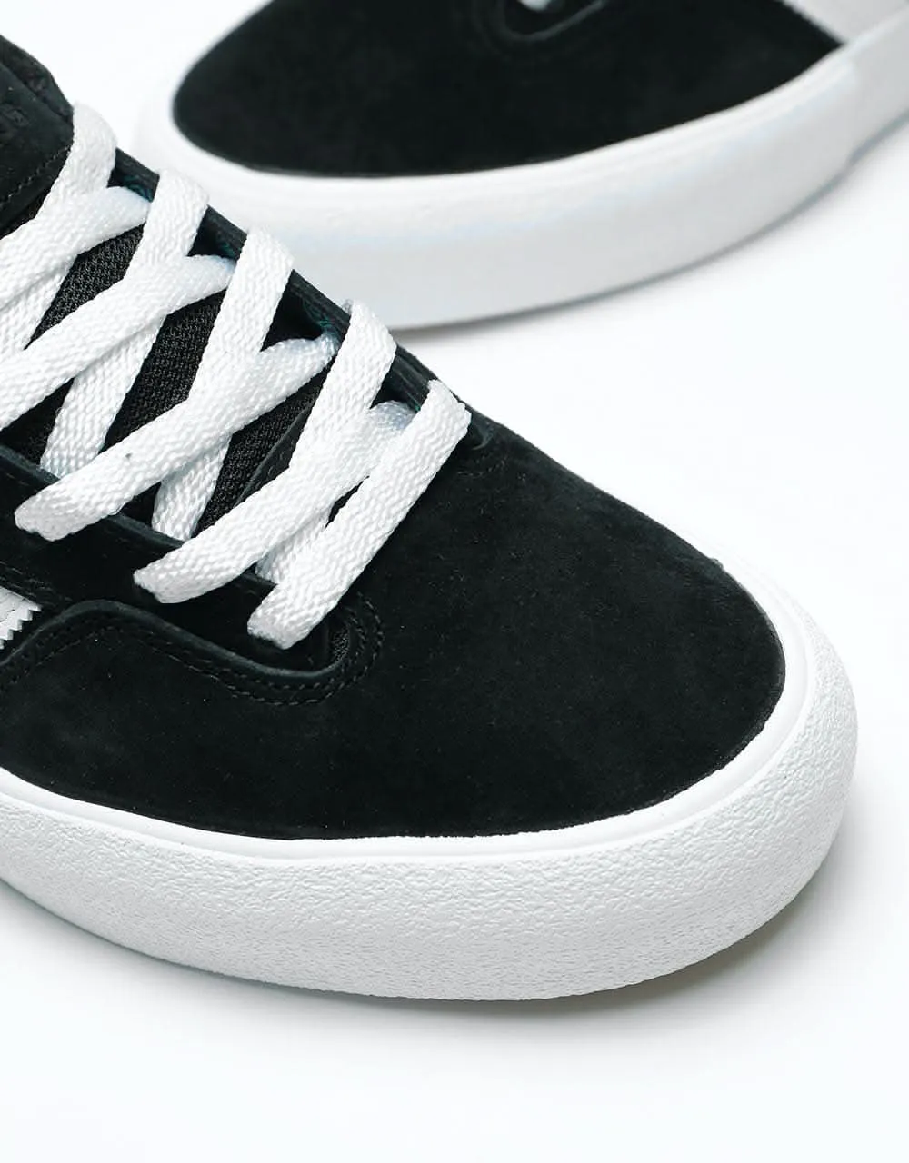 Adidas Swift Running Shoe adidas Matchbreak Super Skate Shoes - Core Black/White/Gold Metallic