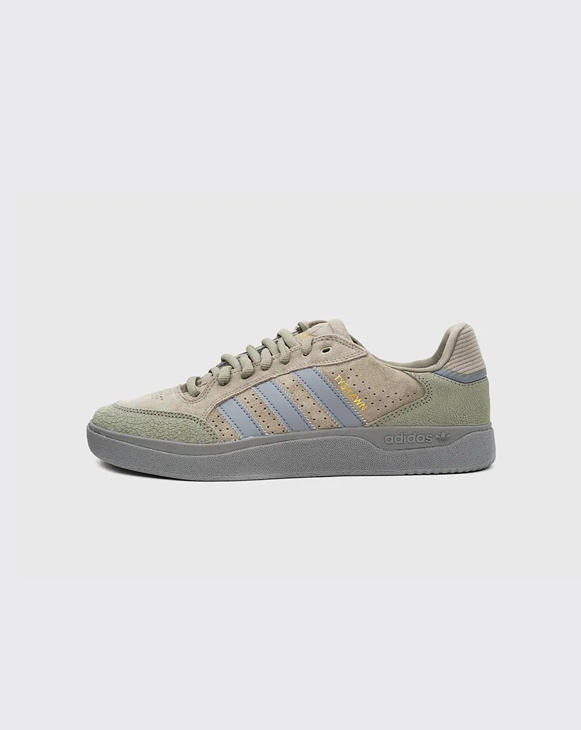 Adidas Court Platform Shoes Adidas Tyshawn Low Shoe - Pebble/Grey