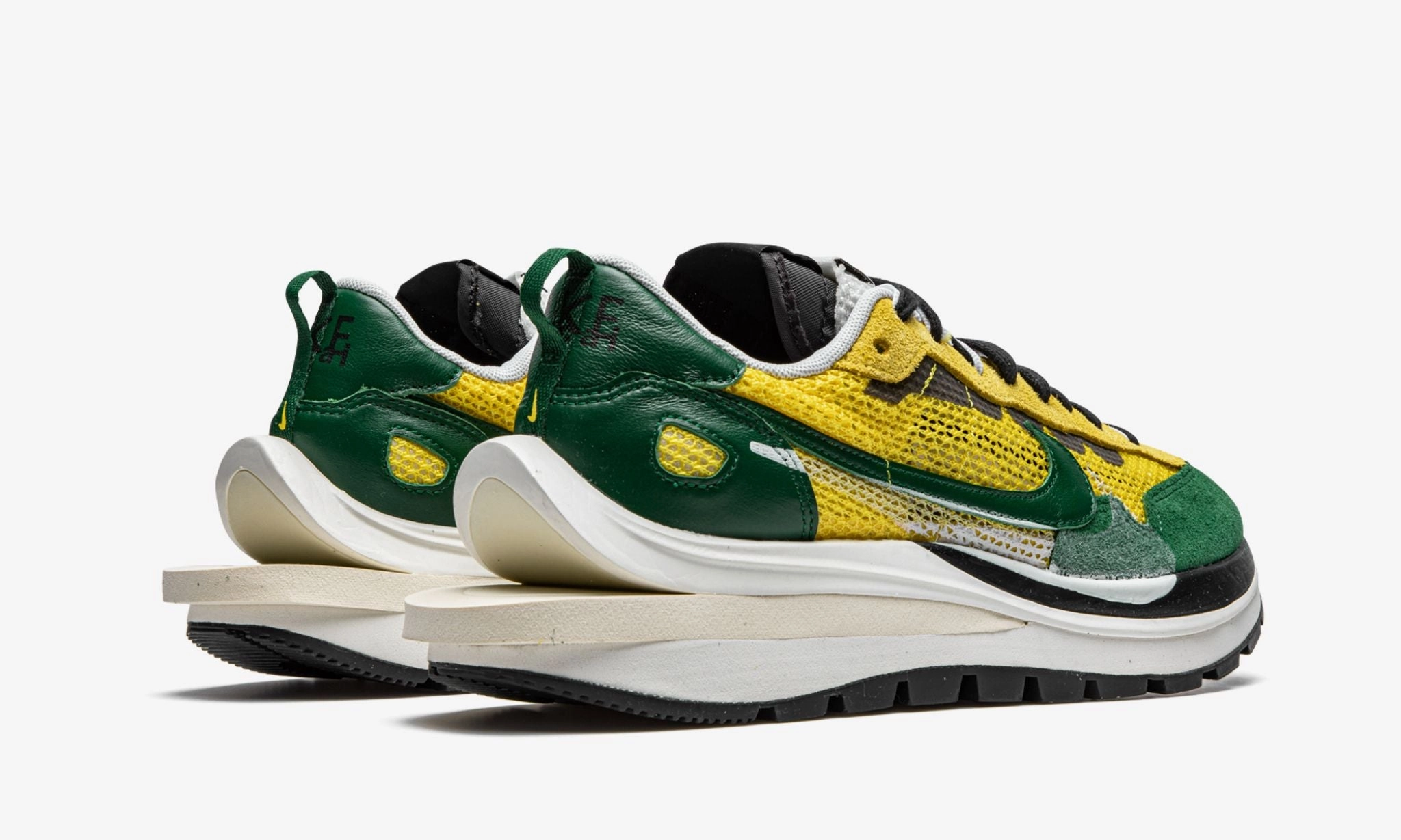 Asics Trail Running Shoes 4e Nike x Sacai VaporWaffle "Tour Yellow"