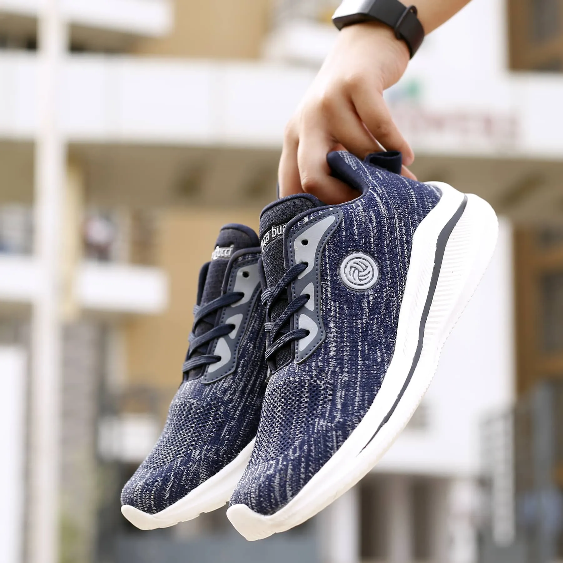 The Walking Shoe Bacca Bucci Boys or Girls Essential Knit Running Sports Shoe (Age: 8 year to 12 years)