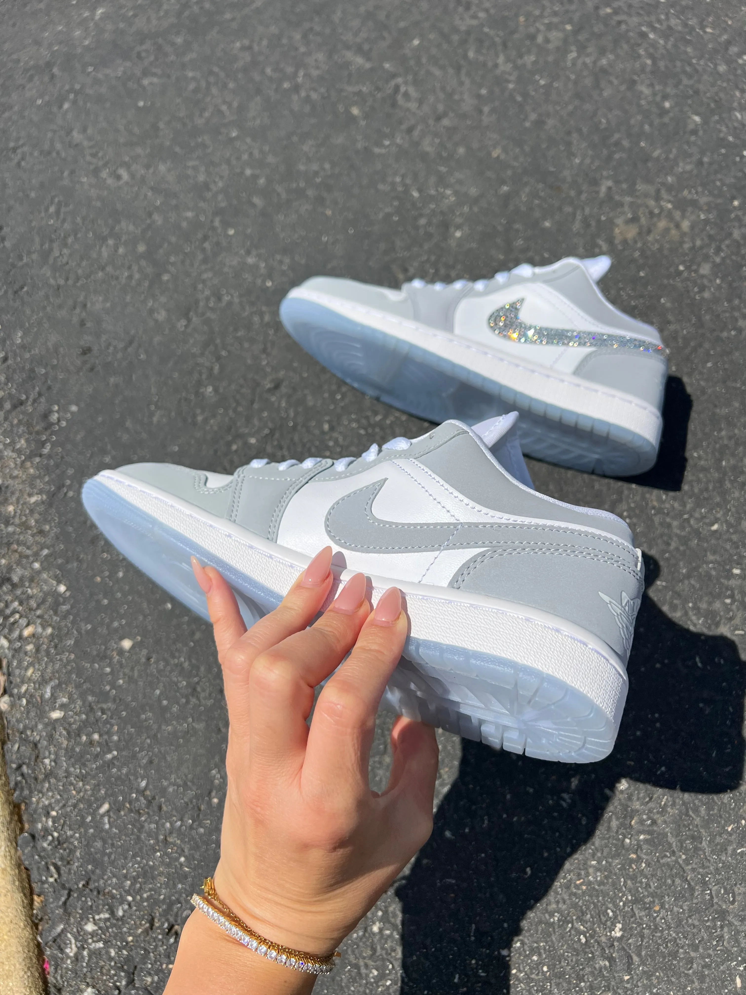 Blue Bottom Swarovski Womens Air Jordan Retro 1 Low Shoes Adidas Bw Army Shoes