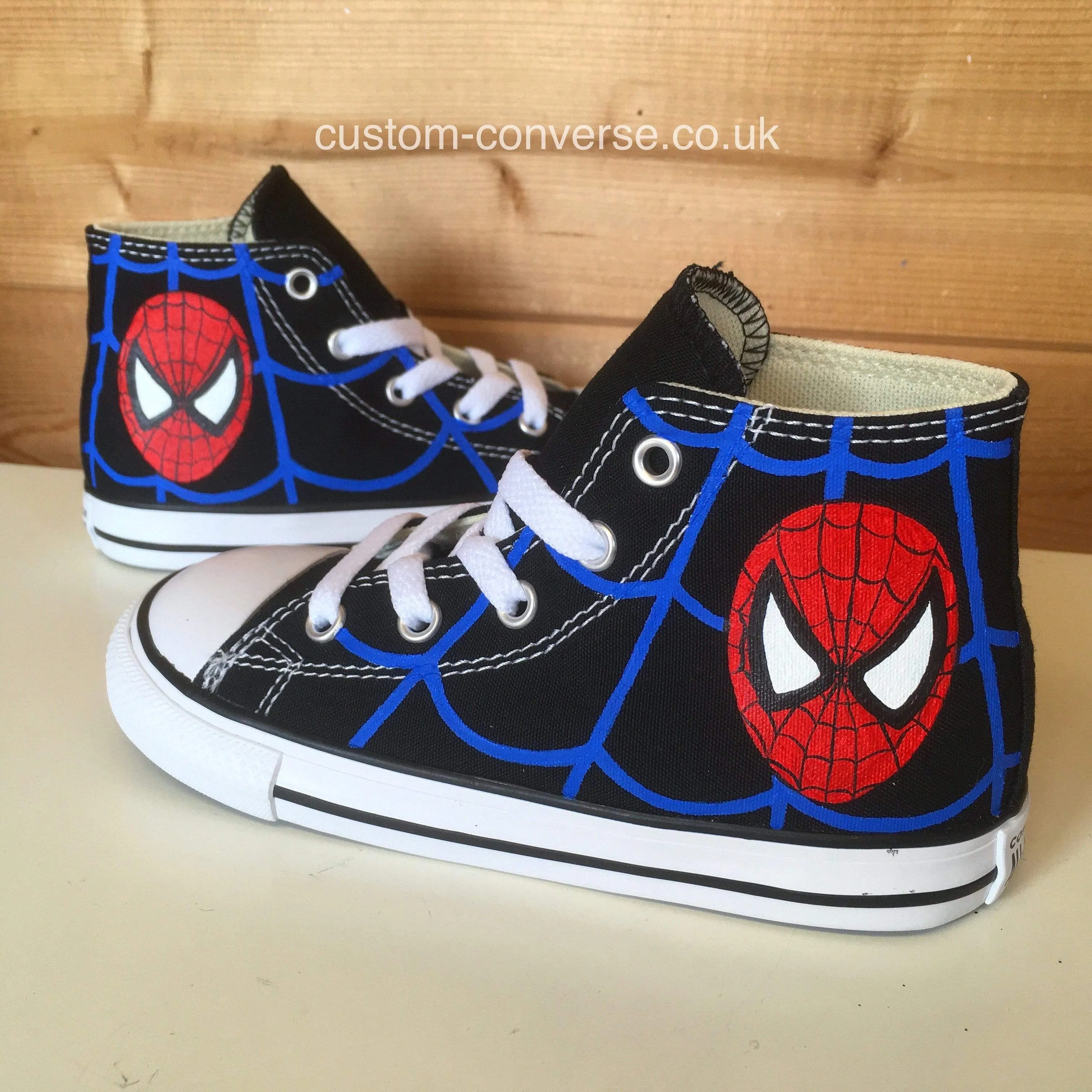 Sneakers Size 11.5 Kids Spider-Man Converse