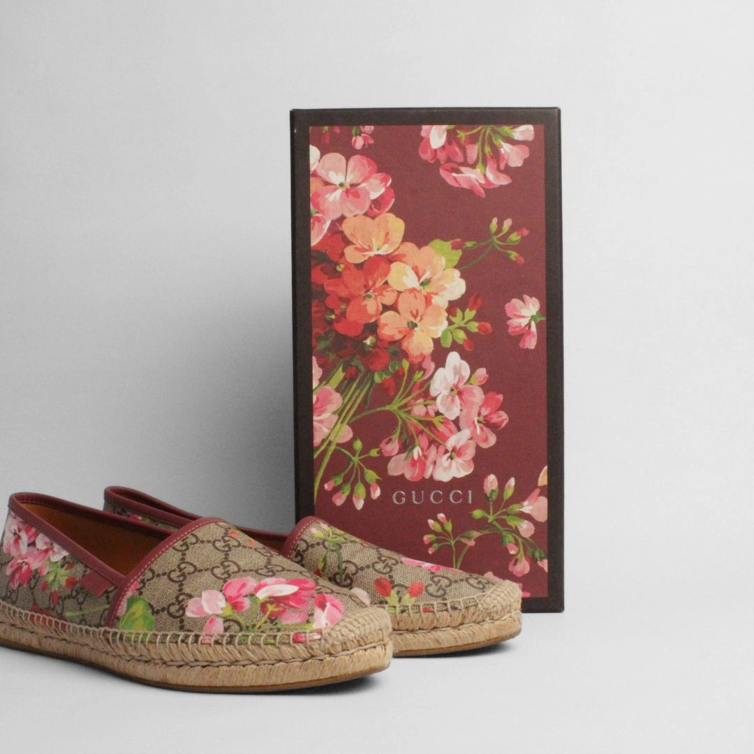 Gucci Low Wedge Closed Toe Espadrilles