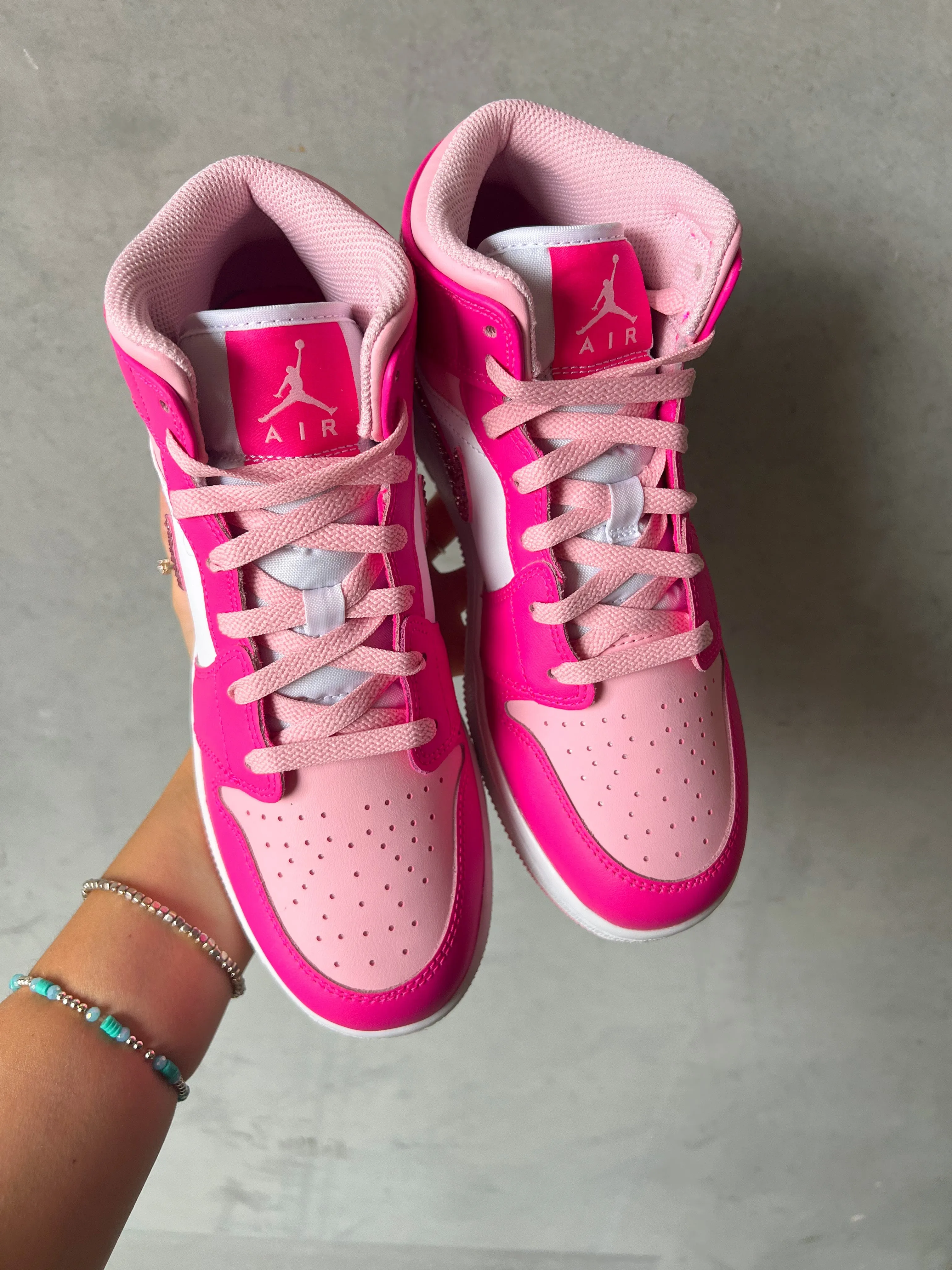 Adidas Baseball Shoes SIZE 6 VIRAL BARBIE Pink Swarovski Womens Air Jordan 1 Mid Shoes