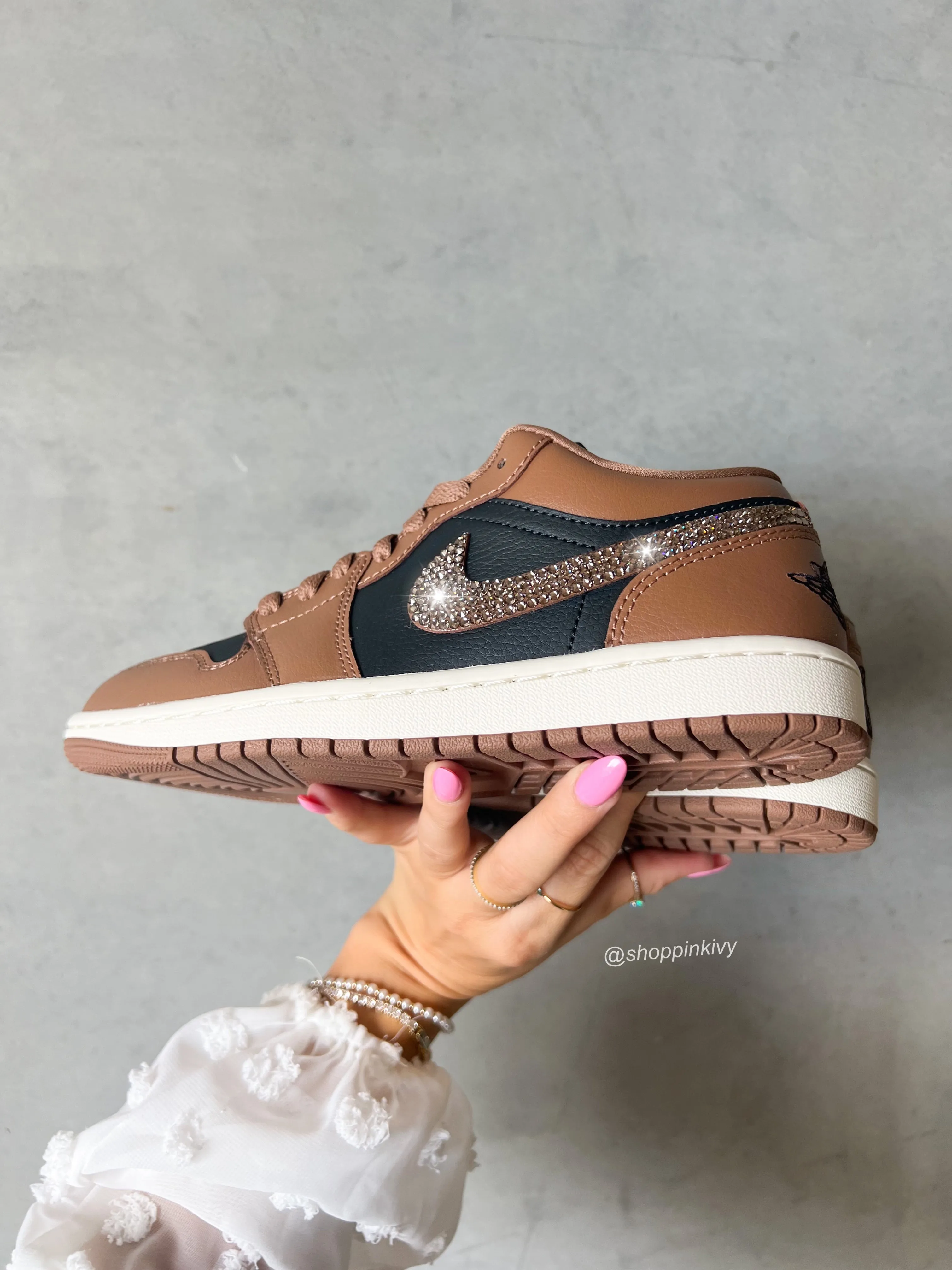 Coffee Brown Swarovski Womens Air Jordan Retro 1 Low Shoes Adidas Bravada 2.0 Platform Lifestyle Shoes