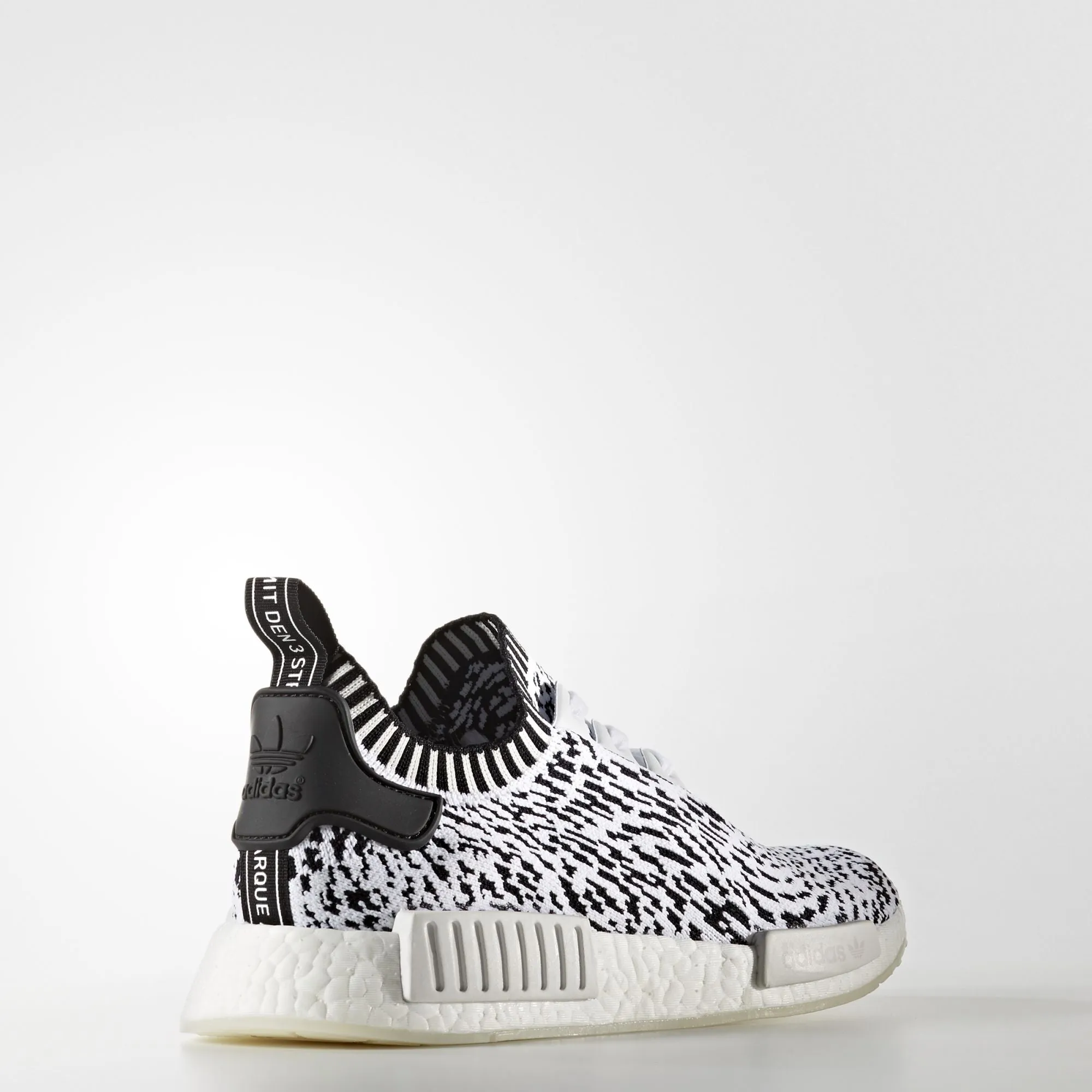 ADIDAS NMD_R1 PRIMEKNIT Adidas Coursecup Spikeless Golf Shoes