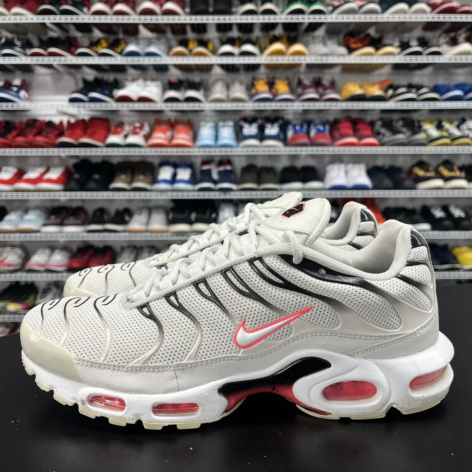 Rare Nike Air Max Plus Light Bone 852630-030 Men's Size 10.5 Asics Beginners Running Shoes