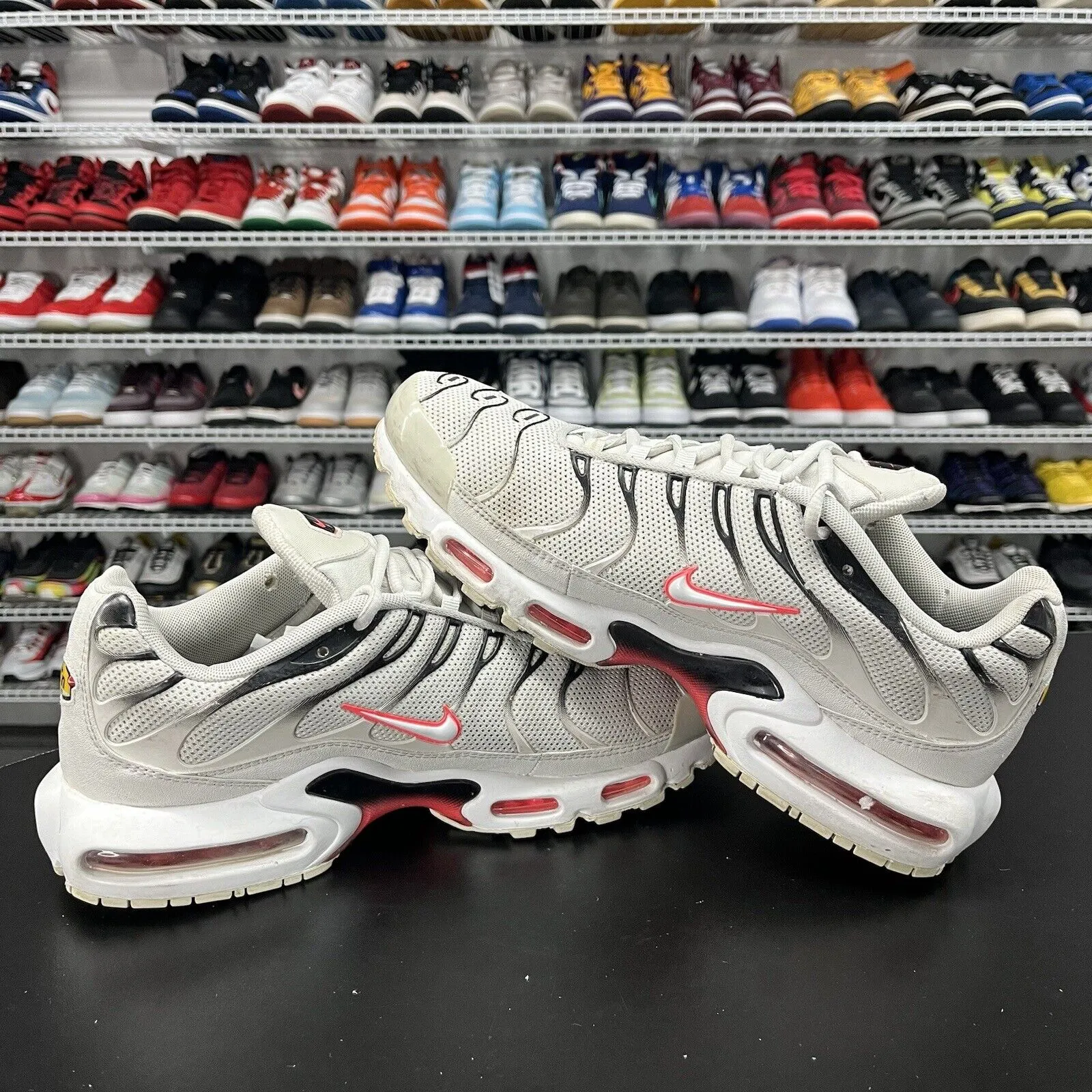 Asics Novablast 5 Running Shoes Rare Nike Air Max Plus Light Bone 852630-030 Men's Size 10.5