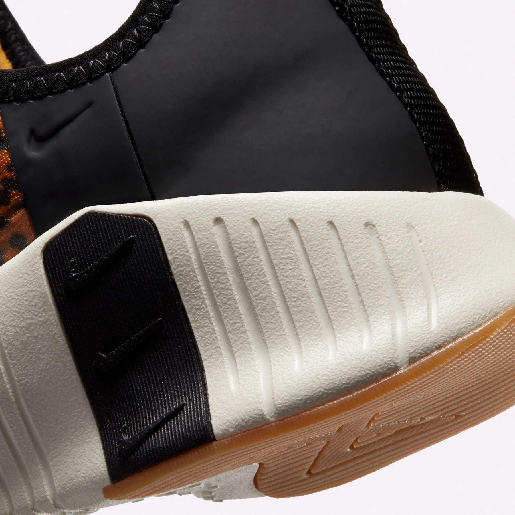 Nike - Free Metcon 3 Women's Training Shoe - BLACK/PINK BLAST-CHUTNEY-SAIL Asics Tennis Shoes Djokovic