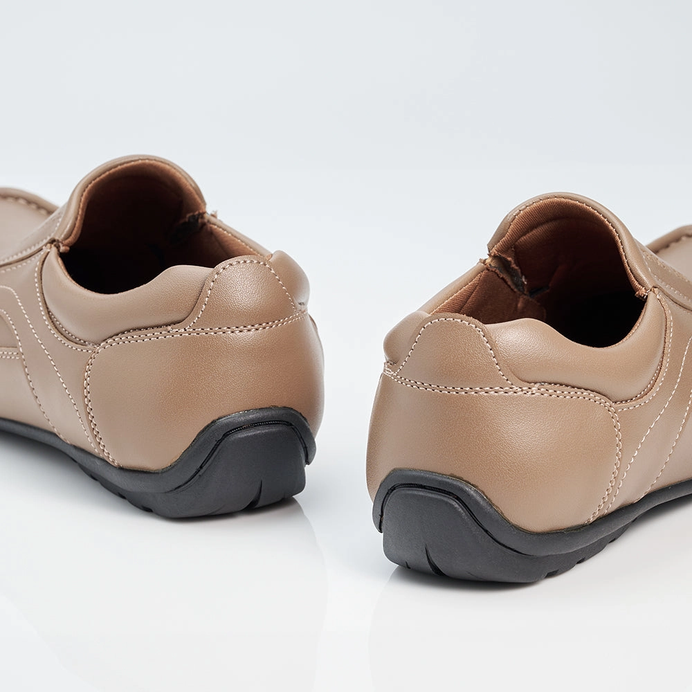 Men Casual Slip On Shoes Casual Wear Basketball Shoes