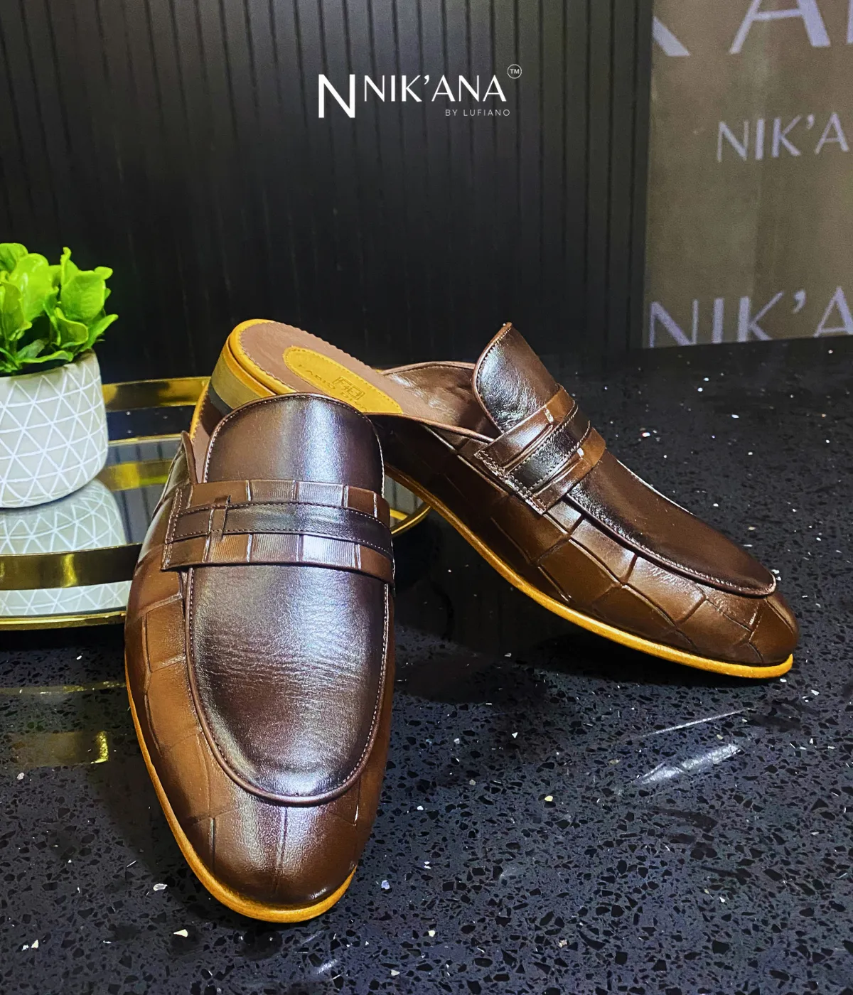 Scott Sandals FD002-Leather sandals - Brown