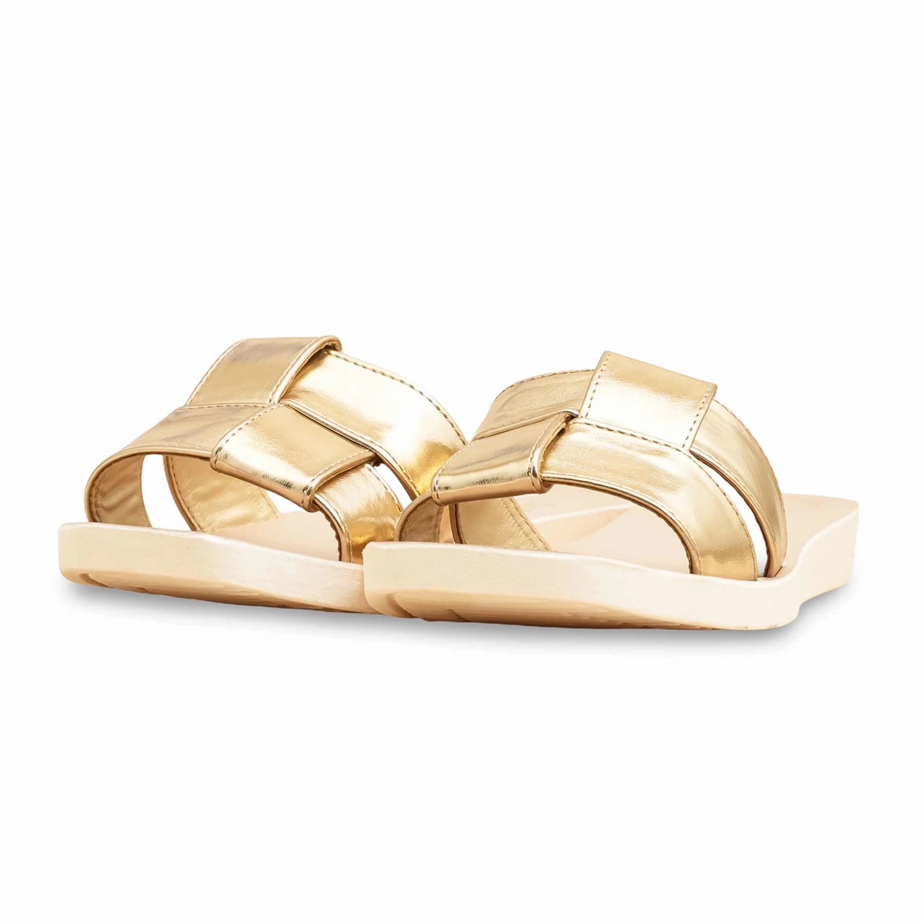 Casual Vs Formal Shoes Golden Casual Softy For Women CL5502