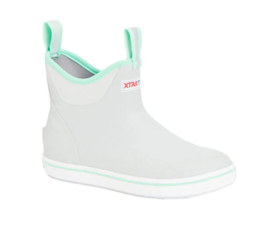 WOMEN'S 6 IN ANKLE DECK BOOT Lace-up Waterproof Shoe