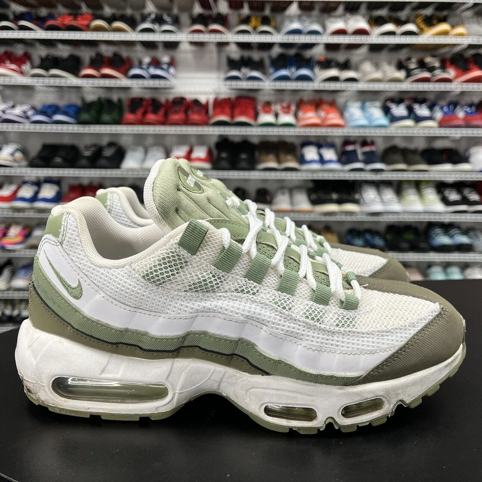 Asics Gel Peake Cricket Shoes Nike Air Max 95 White Medium Olive Oil Green FD0780-100 Men's Size 8.5