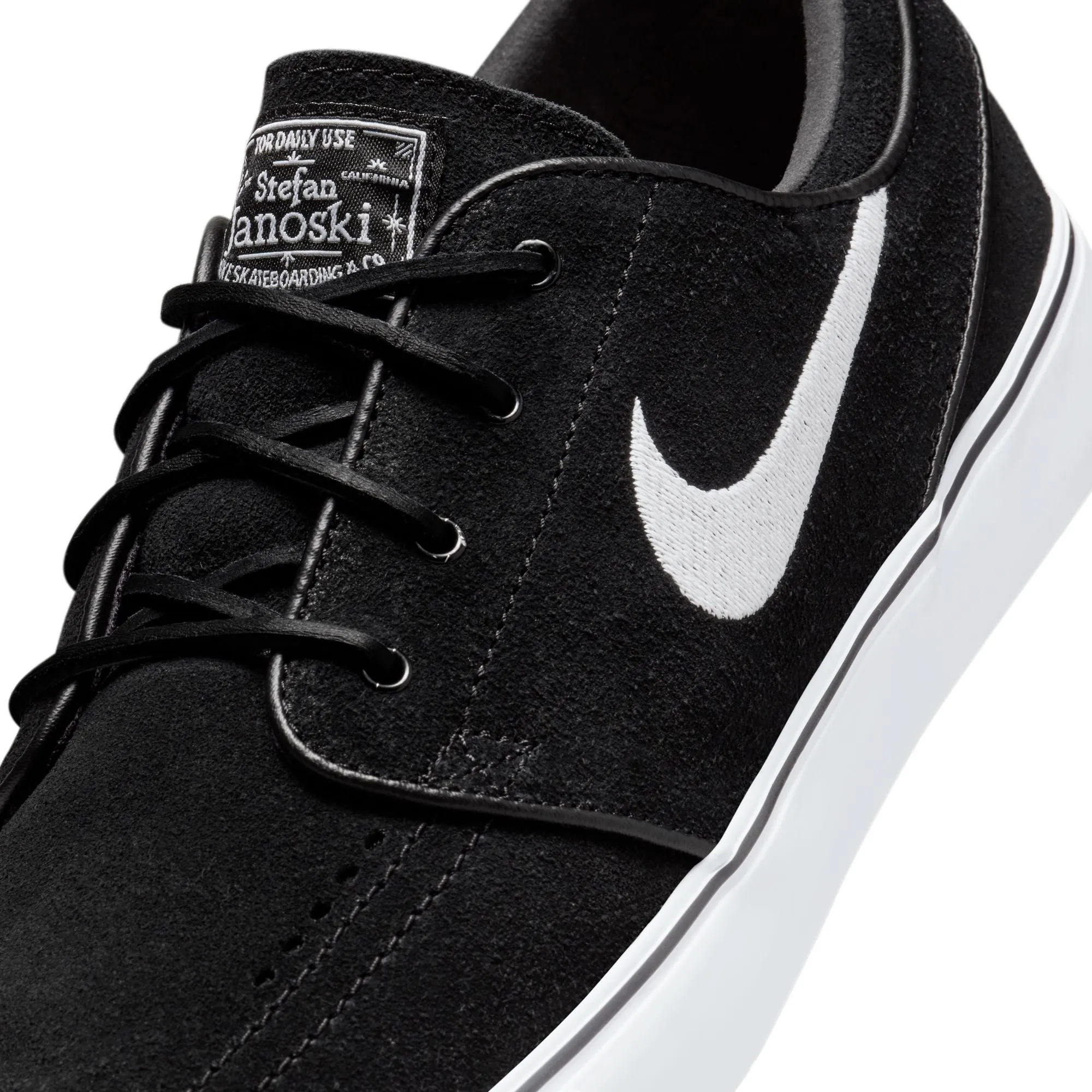 Sb Chron Skate Shoes Nike SB Zoom Janoski OG Black / White