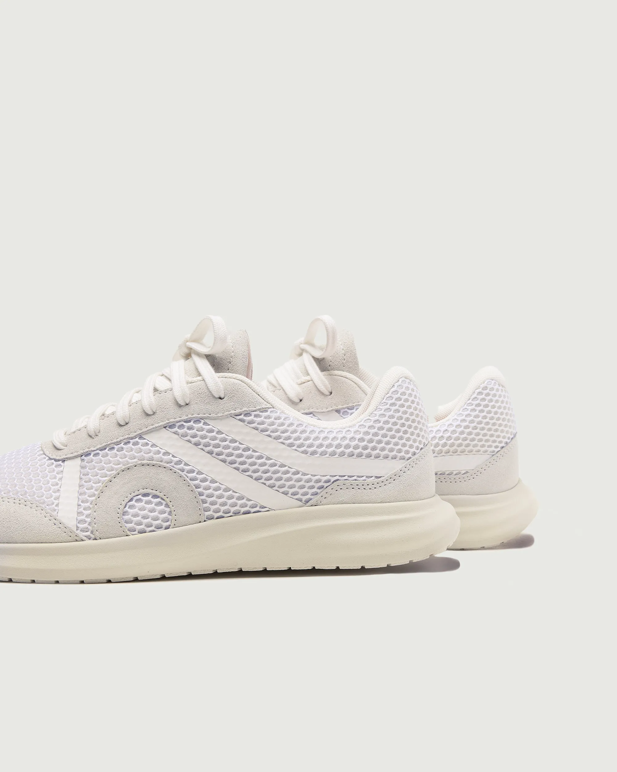 Waterproof Shoes No Laces Proof 1 | Chalk