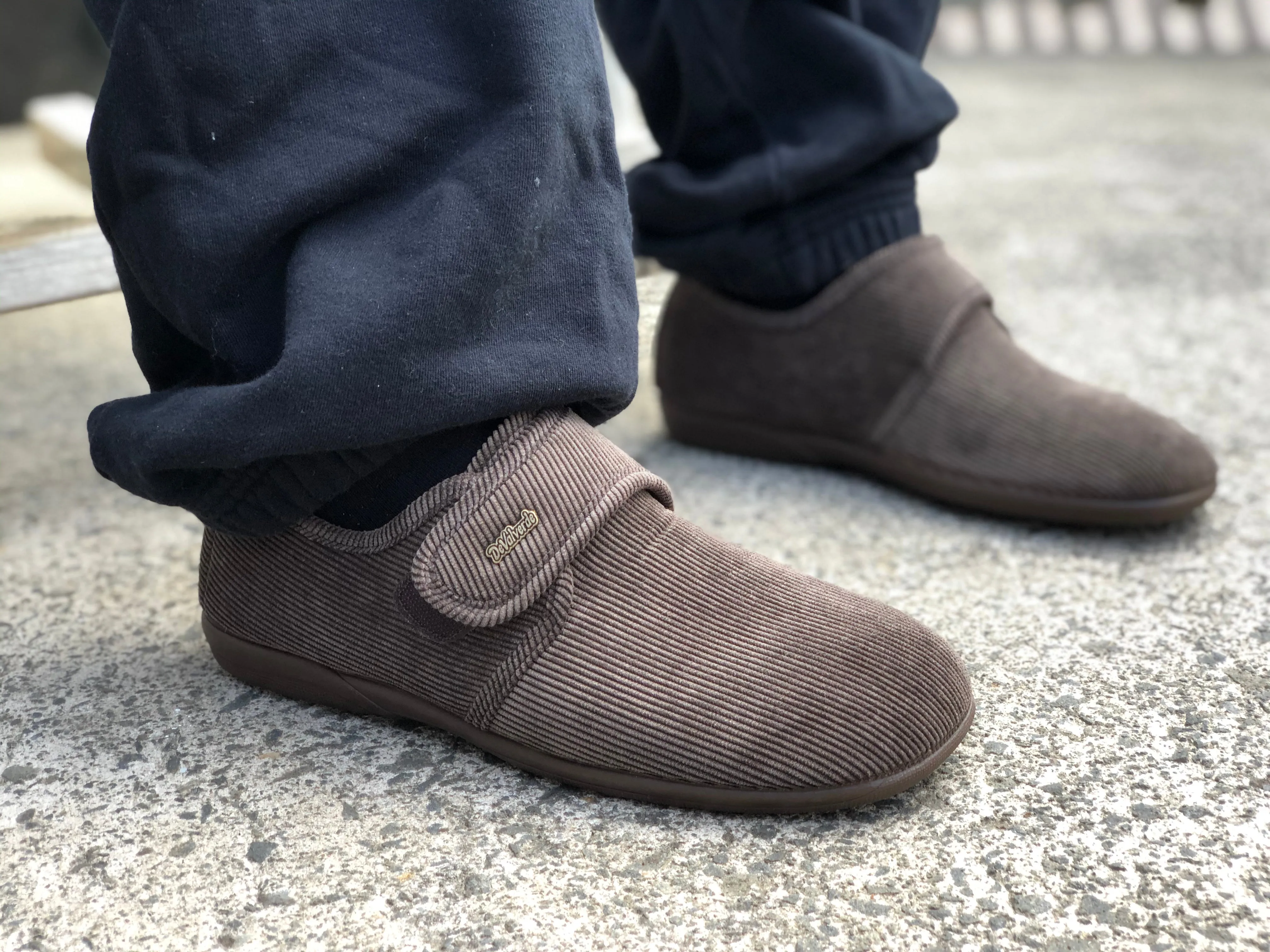 DeValverde Freddie (MENS) Cyber Monday Slippers