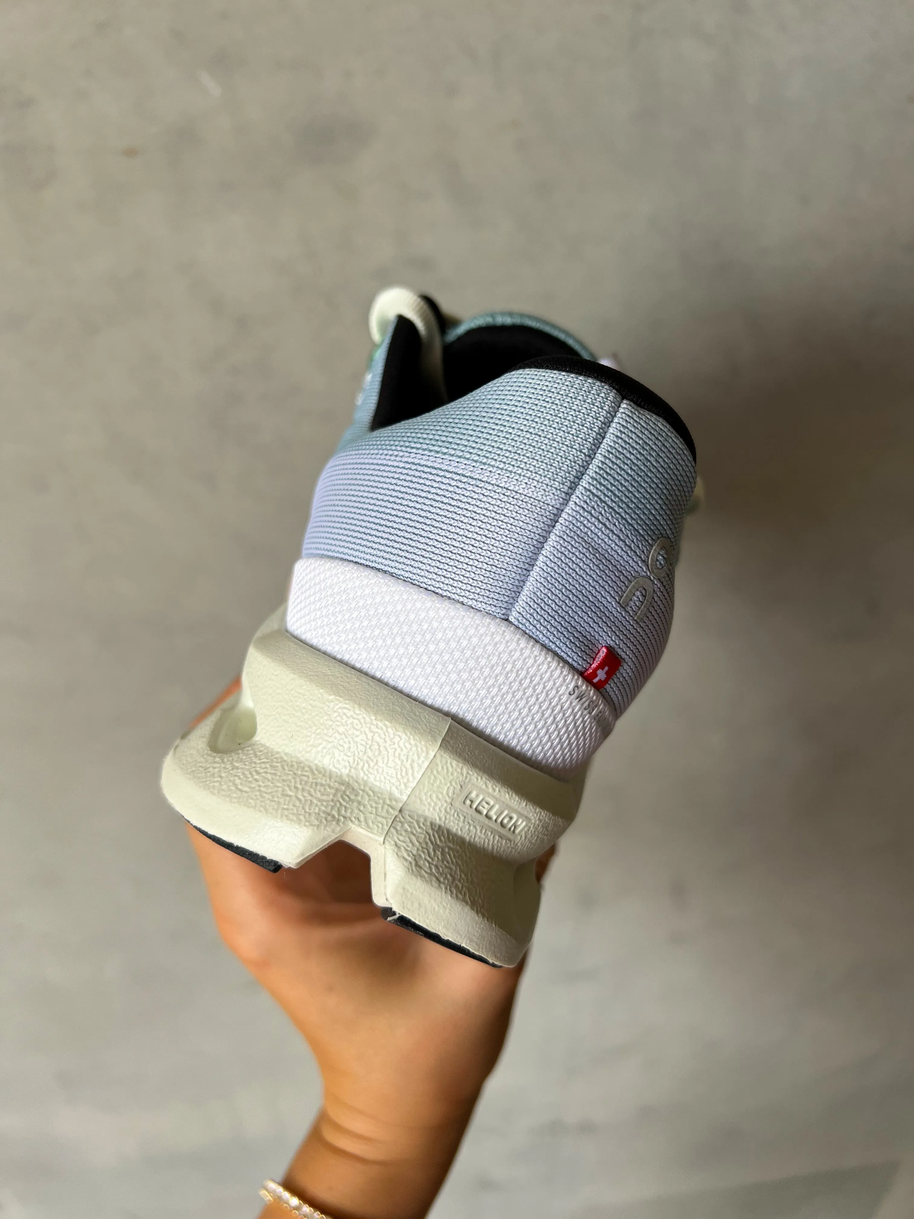 SIZE 7.5 Blue Ombre Swarovski On Cloudswift Running Shoes Top 5 Running