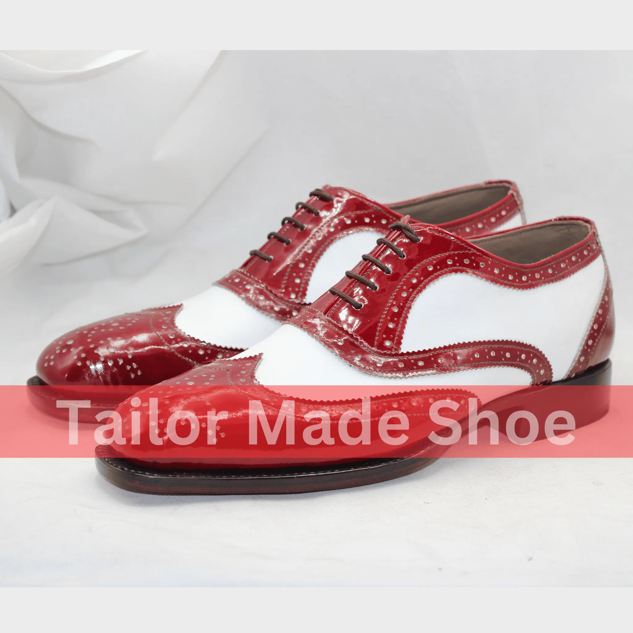 Two-Tone Red and White Wingtip Oxford Shoes  Handcrafted Elegance Luxury Mens Brogue Shoes in Patent Leather White Cowboy Boots