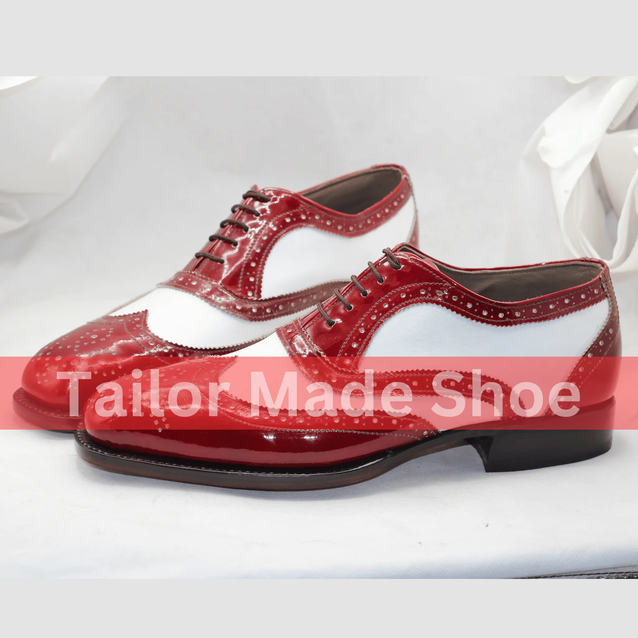 Two-Tone Red and White Wingtip Oxford Shoes  Handcrafted Elegance Luxury Mens Brogue Shoes in Patent Leather Ww2 Paratrooper Boots