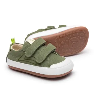 Tip Toey Joey Boy's and Girl's Bossy Green Sneakers - Lona Verde Pistache Sock Sneakers