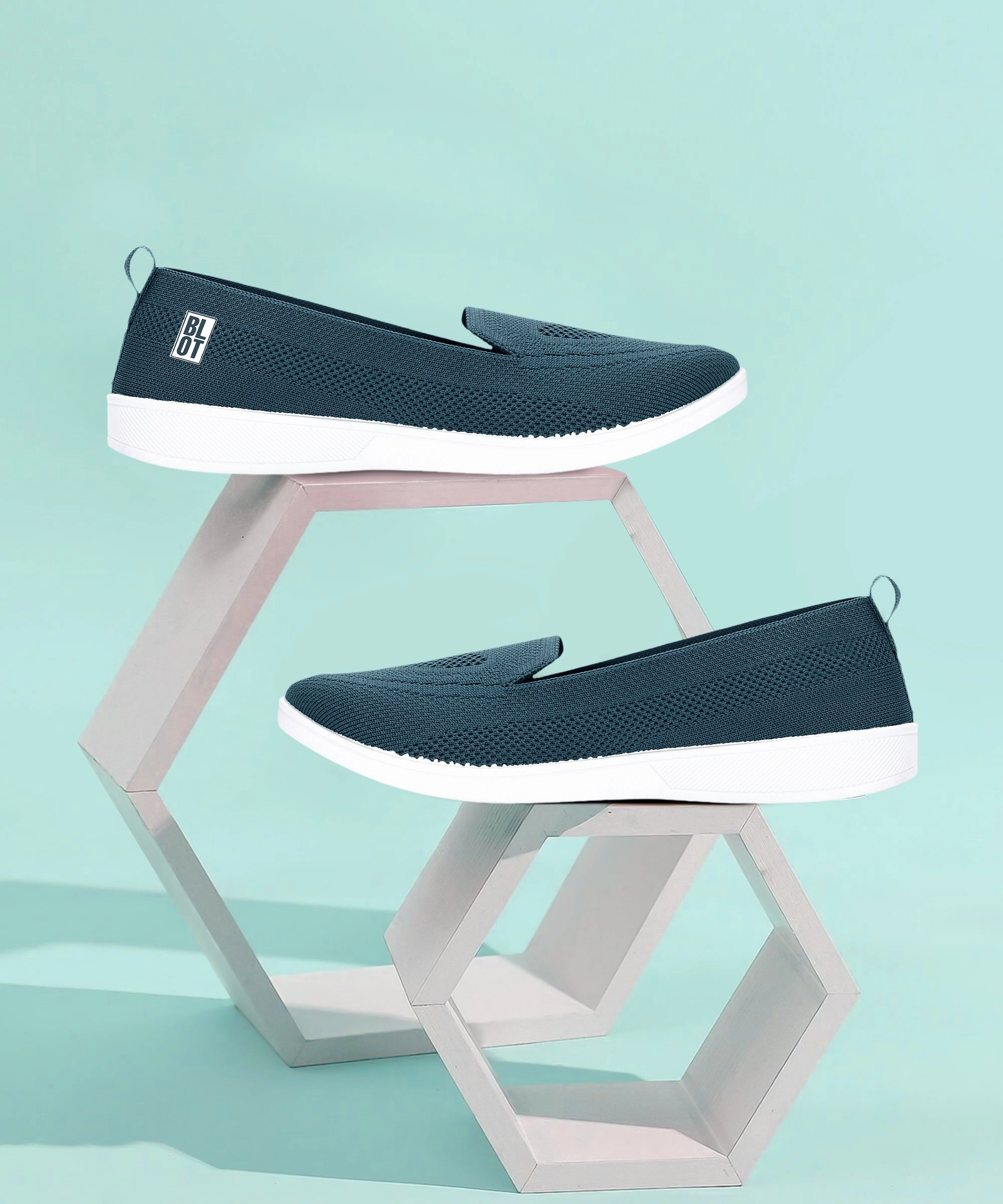 Paragon Blot PVK1008L Women Casual Shoes | Sleek & Stylish | Latest Trend | Casual & Comfortable | For Daily Wear White Leather Casual Shoes