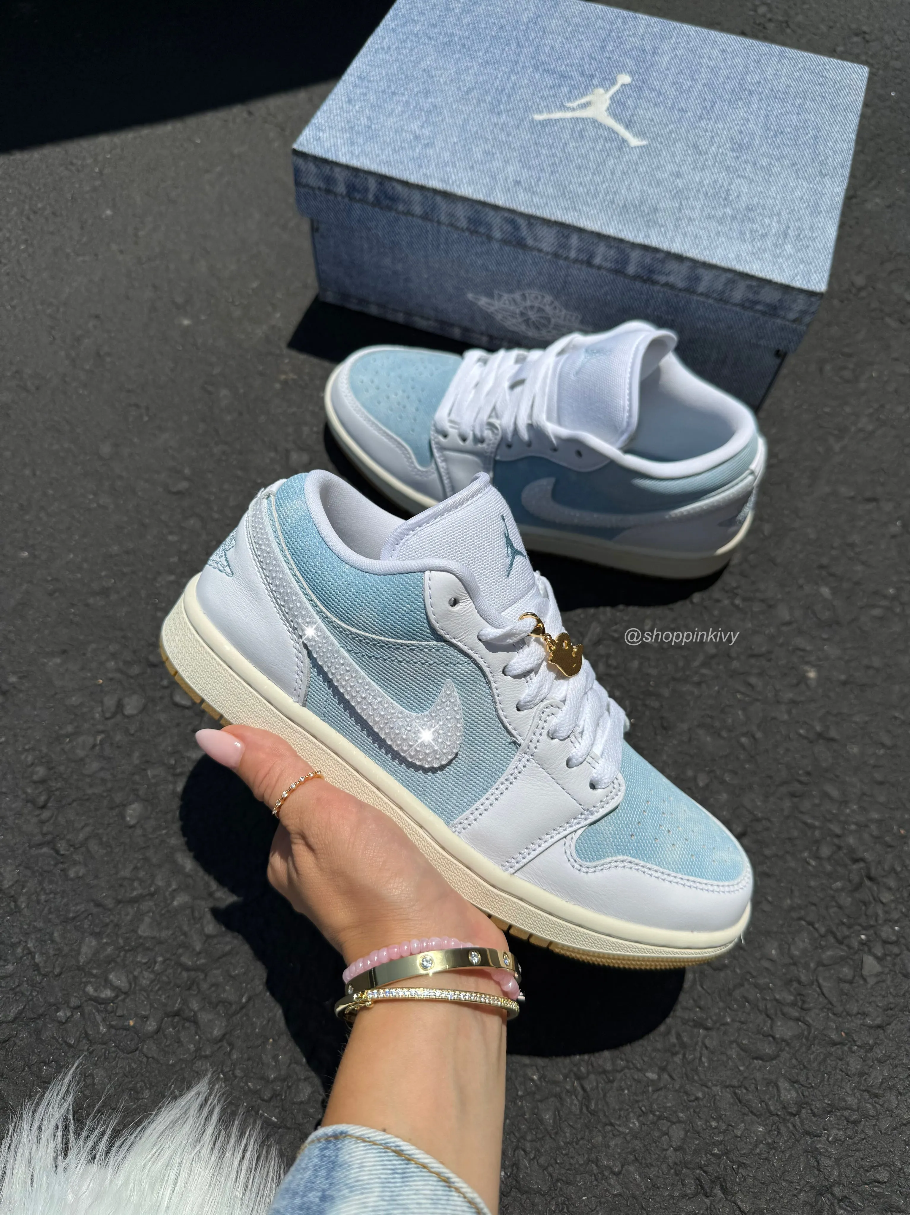 Adidas Alphabounce Shoes NEWDenim Special Edition Swarovski Womens Air Jordan 1 Low Shoes