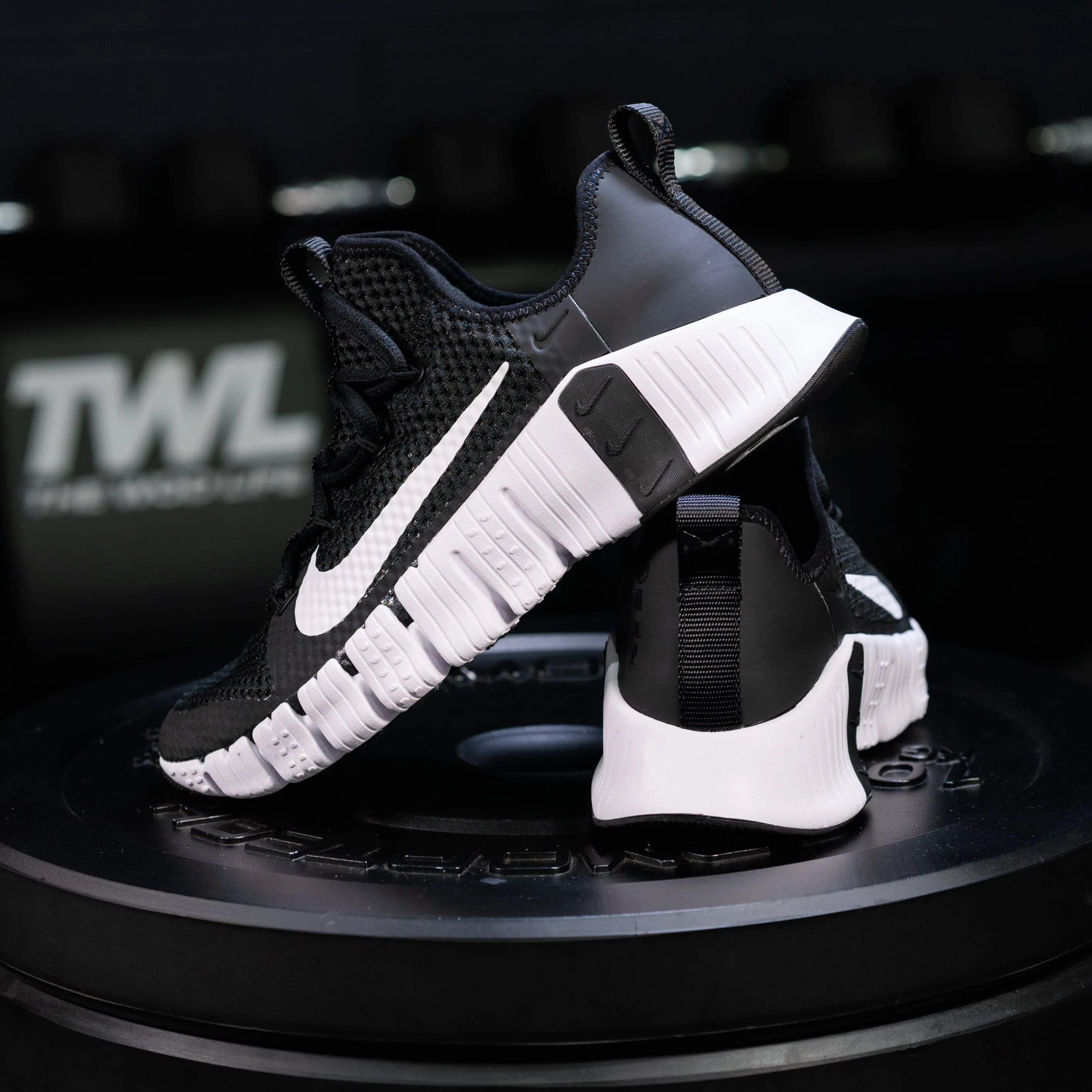 Asics Cheer Shoes 1990s Nike - Free Metcon 3 Women's Training Shoe - BLACK/WHITE-VOLT