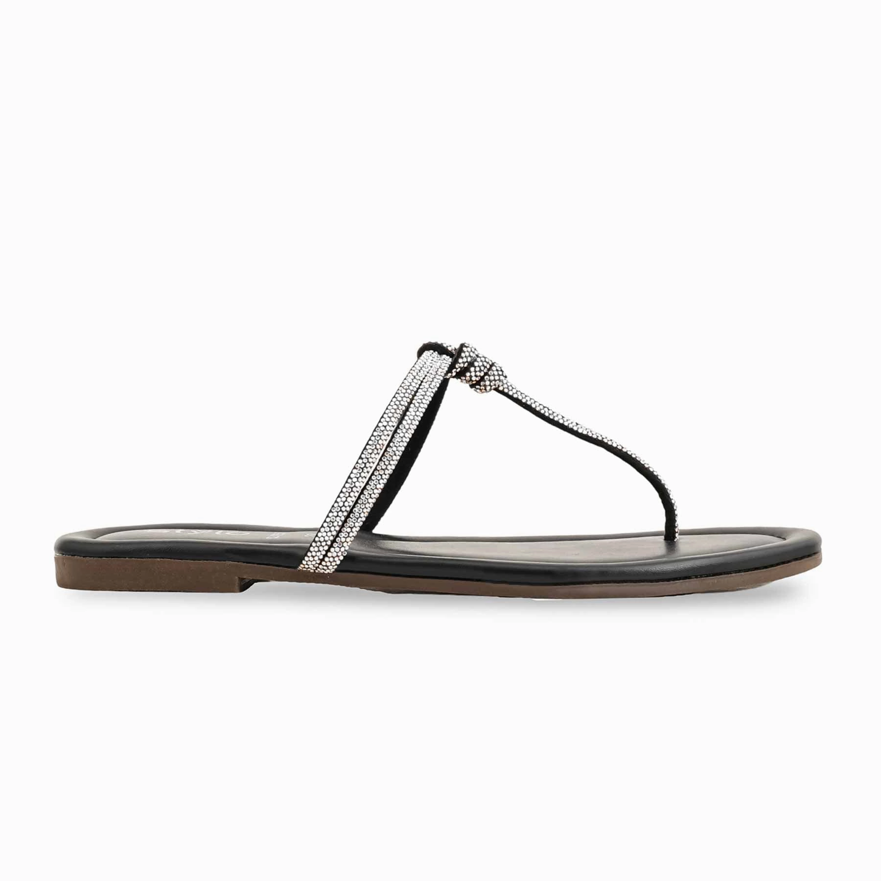 Comfy Casual Shoes Black Casual Chappal For Women CL1959