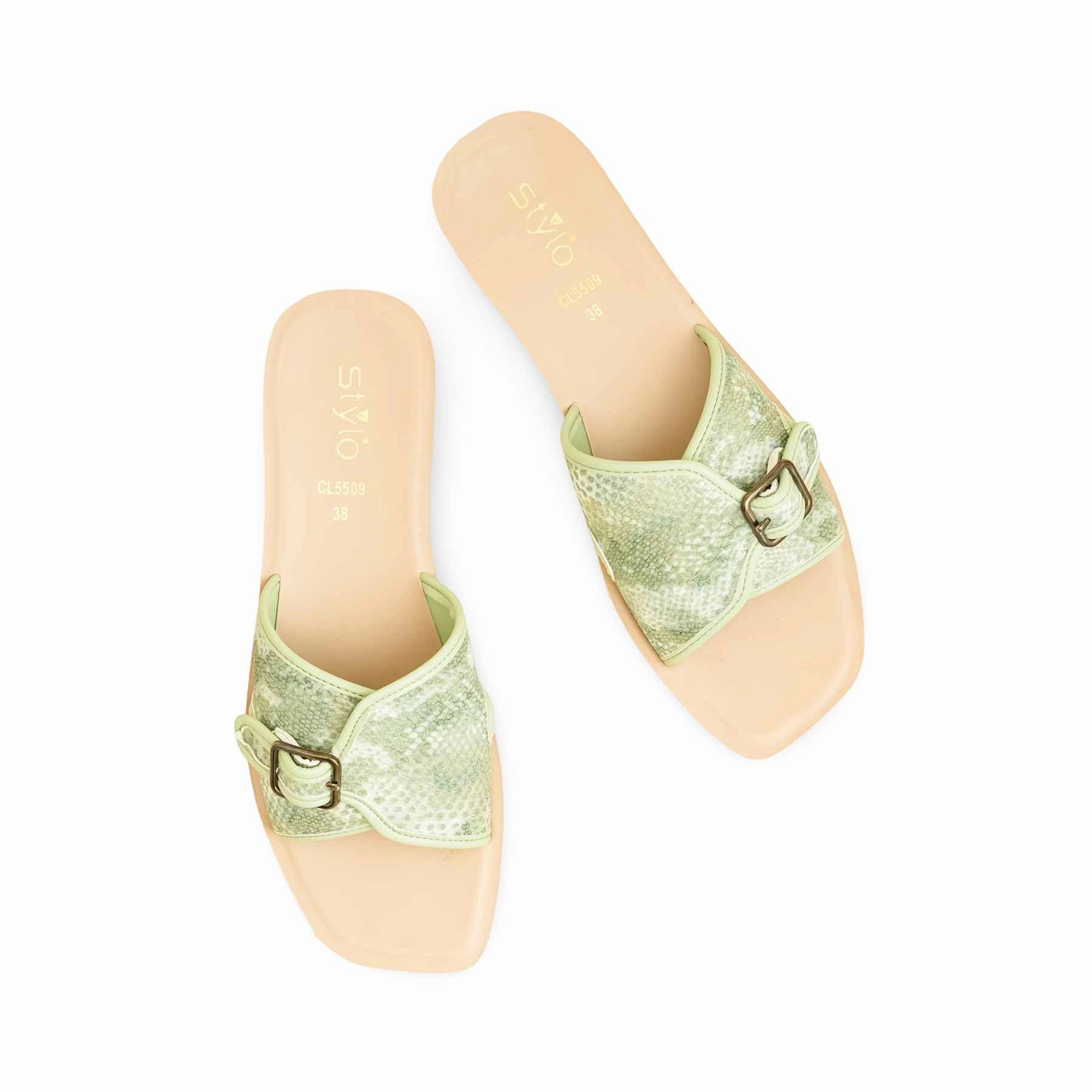 Green Casual Softy For Women CL5509 Casual Shoe Crossword